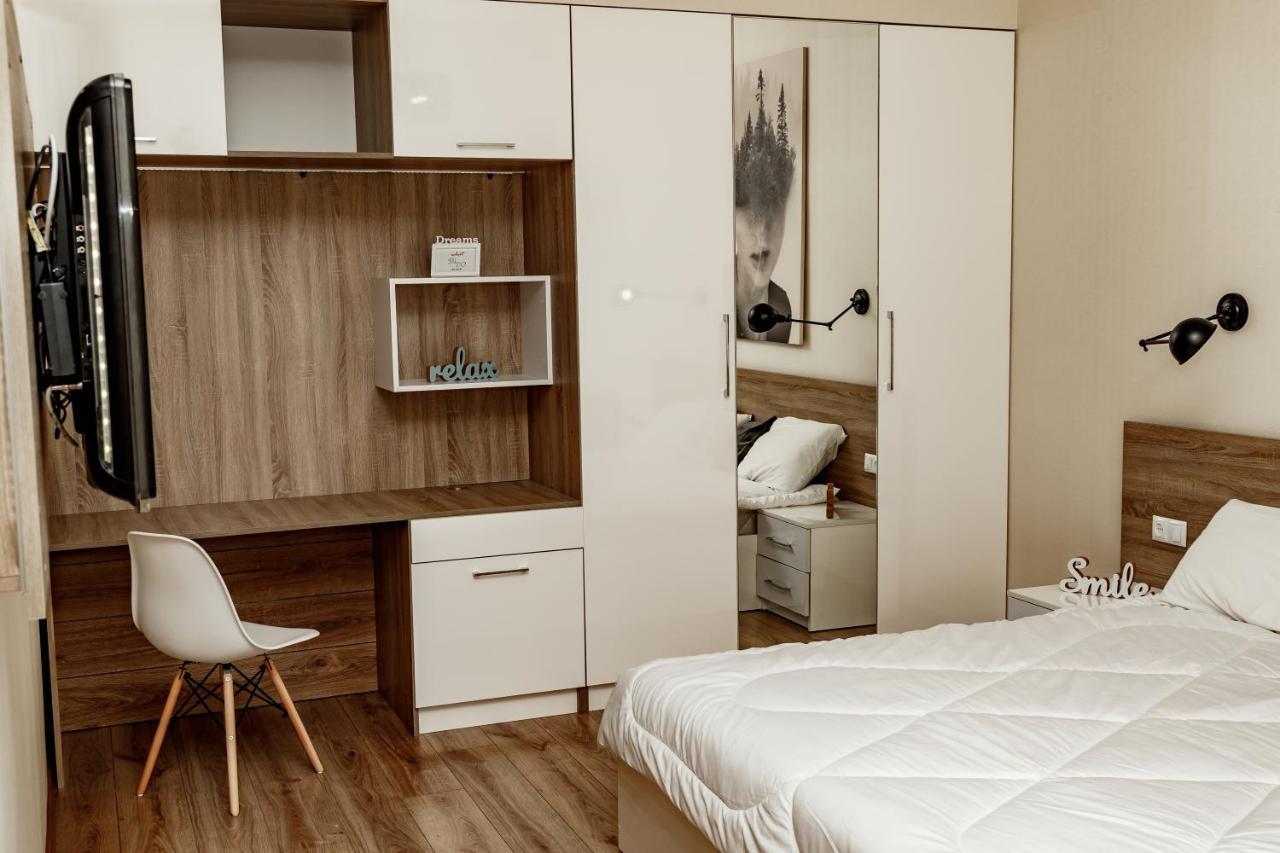 Loft Apartment Lviv Eksteriør billede